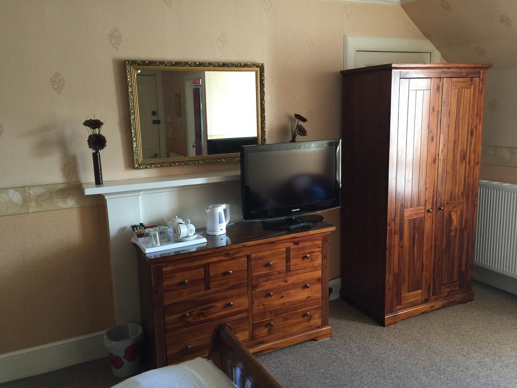 Roseneath Guest house