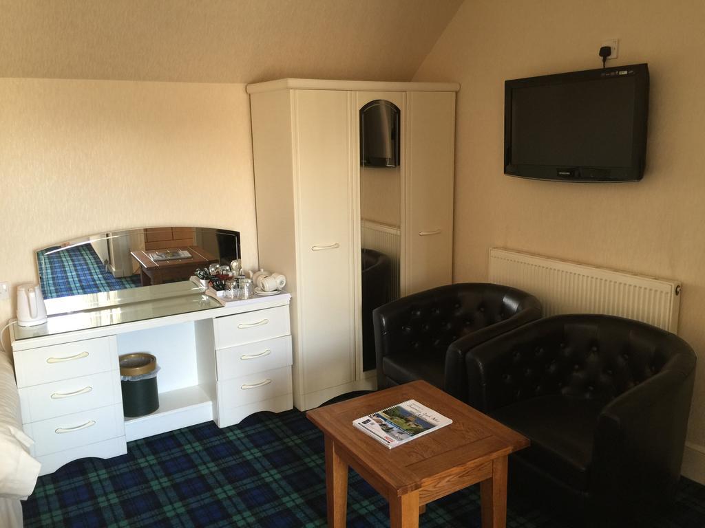 Roseneath Guest house 4*
