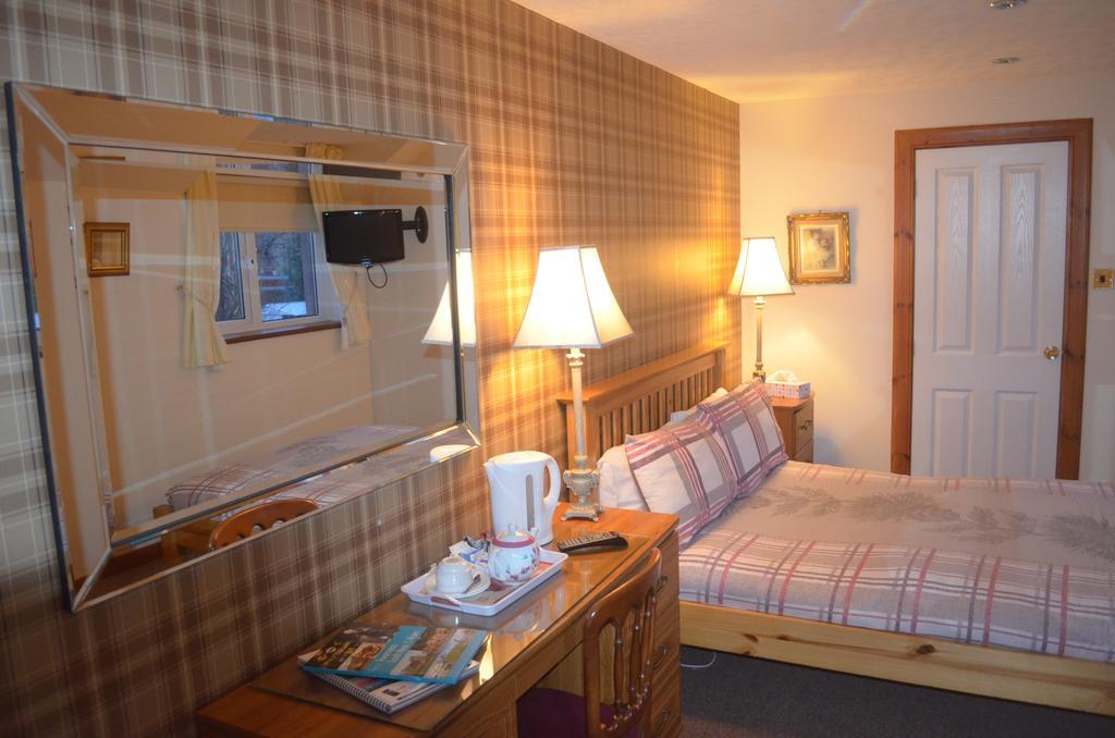 Roseneath Guest house 4*